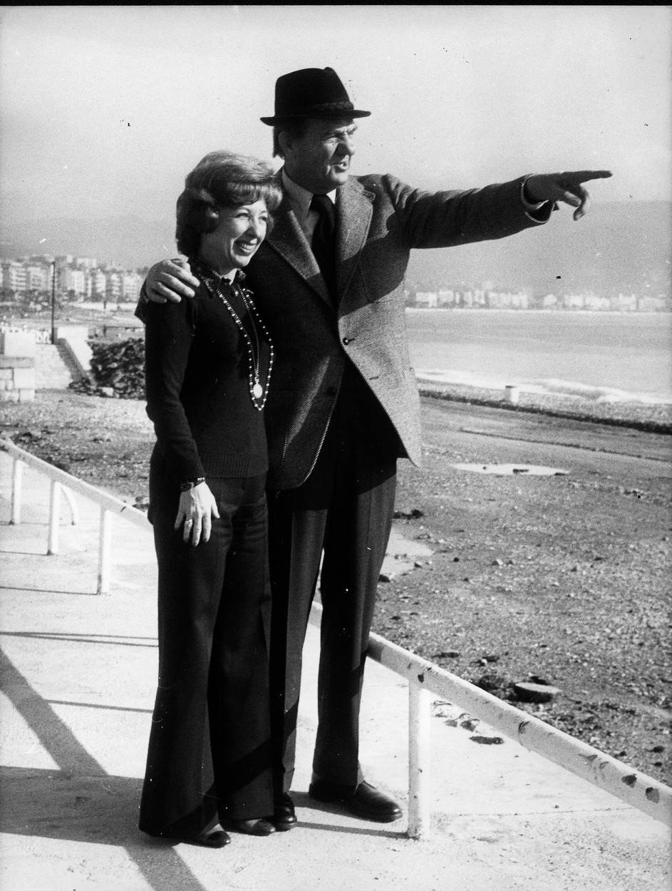 Karl Malden sa suprugom Monom