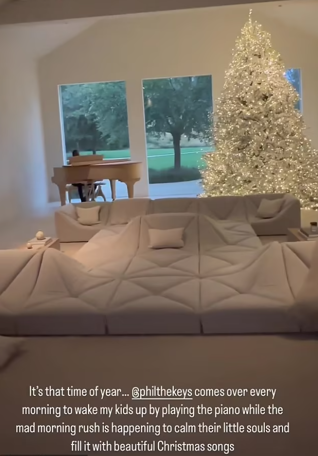 Božićne dekoracije Kim Kardashian