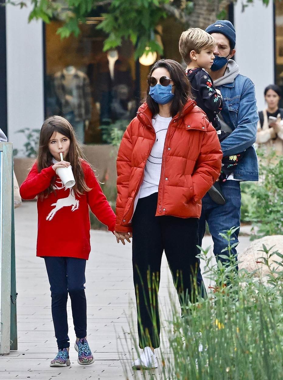 Mila Kunis s kćerkicom Wyatt Isabelle