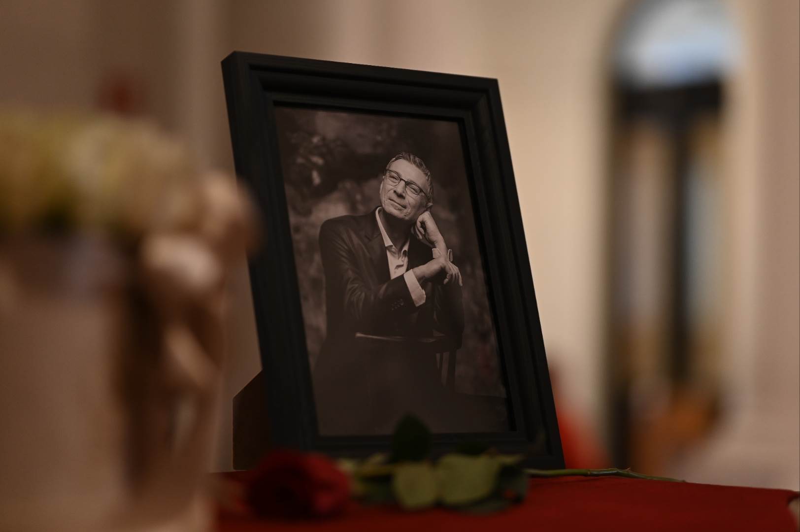 Fotografija na komemoraciji za Massima Savića