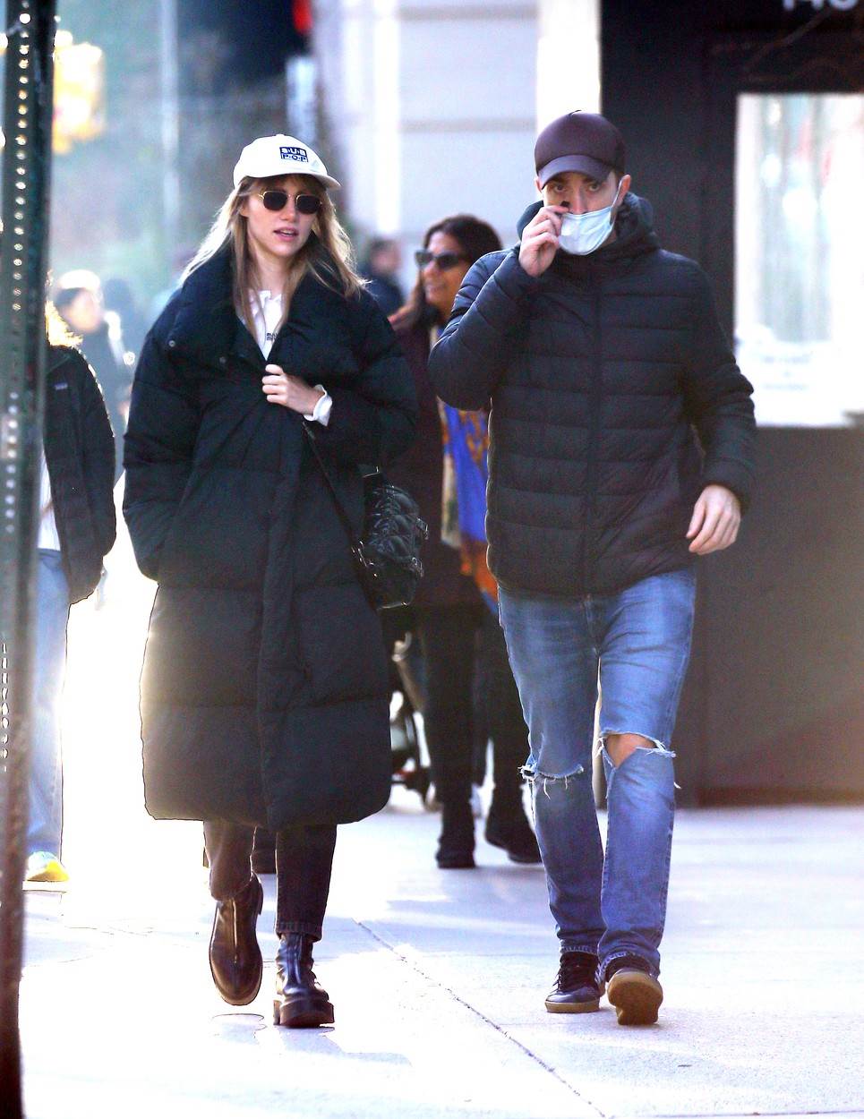 Robert Pattinson i Suki Waterhouse u šetnji New Yorkom