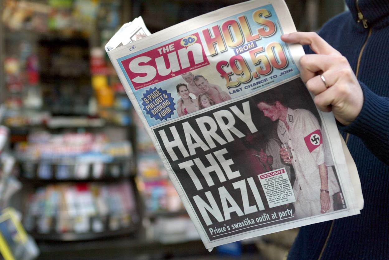 Princ Harry je izazvao skandal 2005. godine nacističkom uniformom