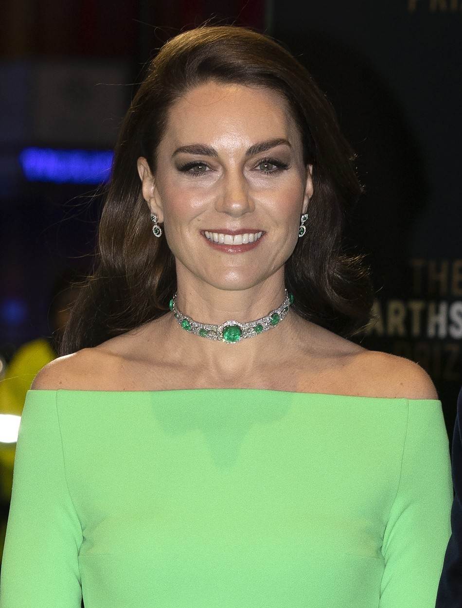 Kate Middleton nosi choker ogrlicu od dijamanata i smaragda