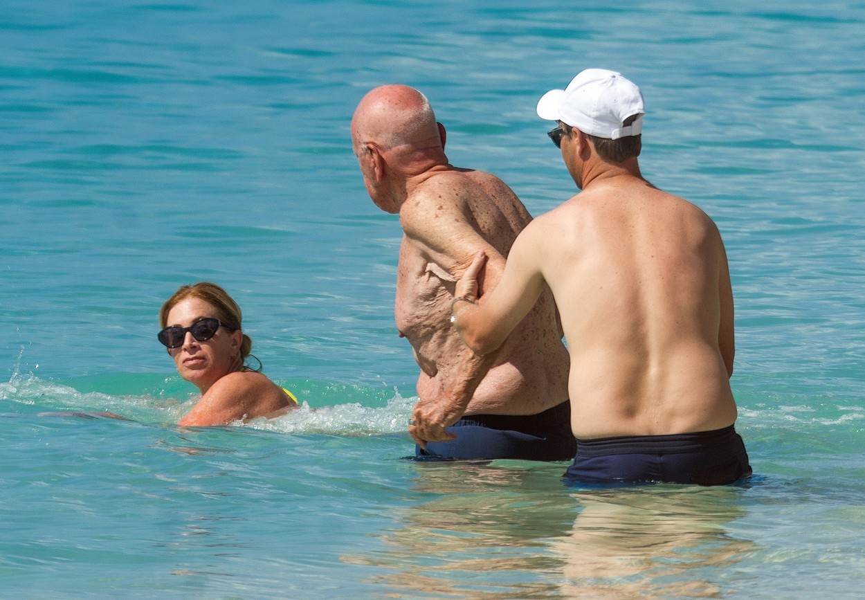 Rupert Murdoch i Ann-Lesley Smith na Barbadosu