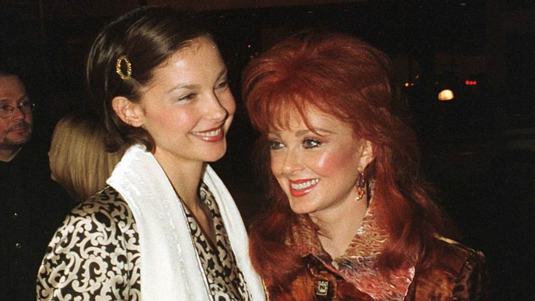 Ashley Judd s majkom Naomi Judd