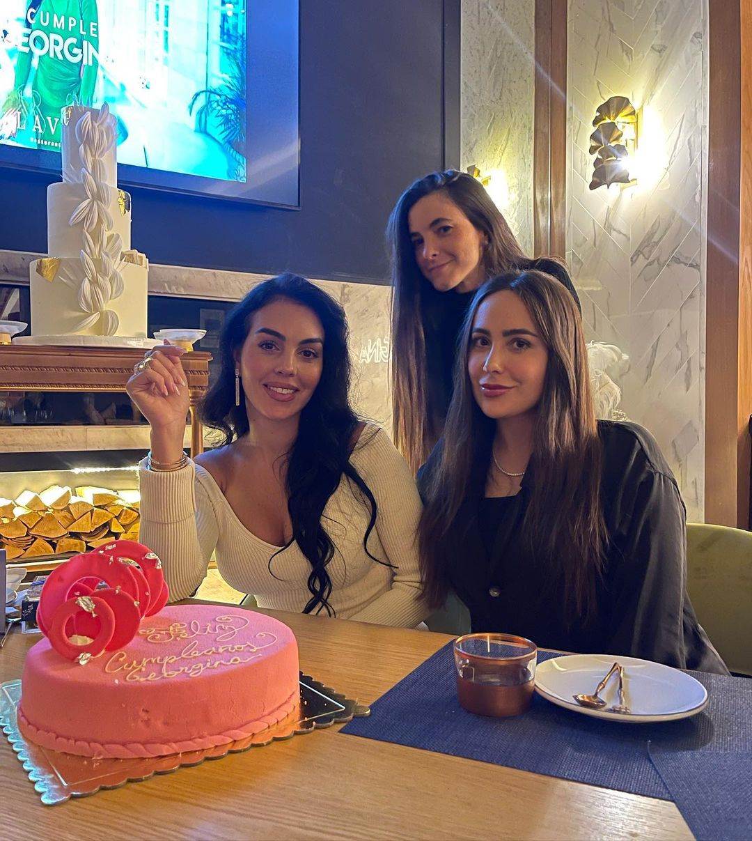 Georgina Rodriguez proslavila rođendan sa sestrom Ivanom