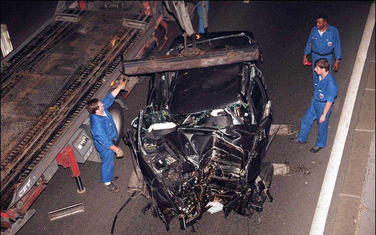 Princeza Diana preminula je nakon prometne nesreće u pariškom tunelu