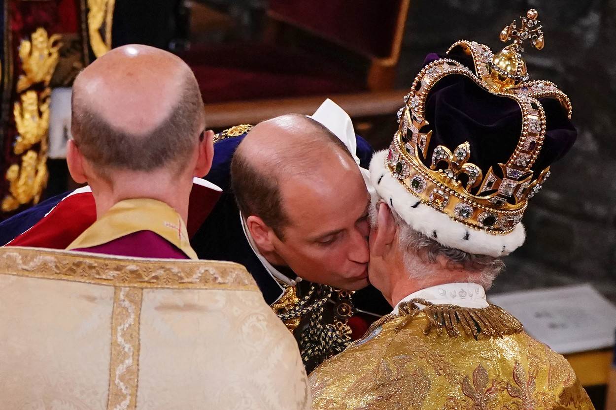 Princ William zakleo se na vjernost kralju Charlesu