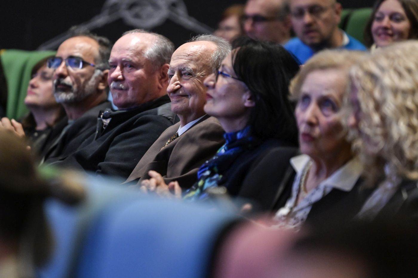Otac Tarika Filipovića na premijeri filma 42 sekunde | Story
