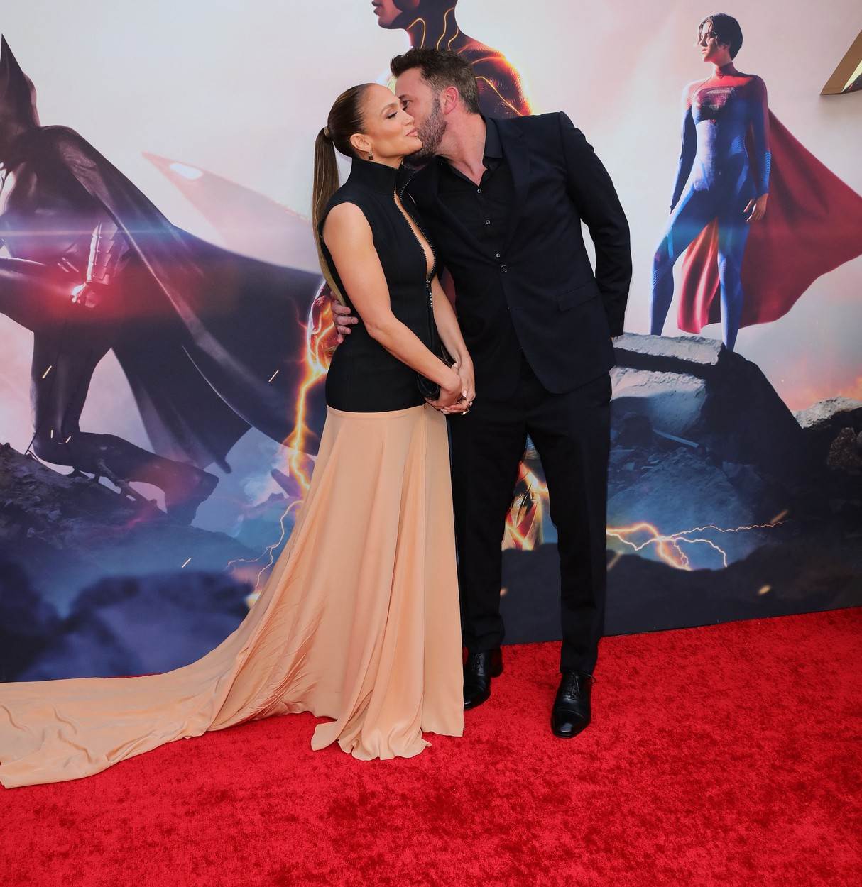 Ben Affleck i Jennifer Lopez na premijeri filma The Flash