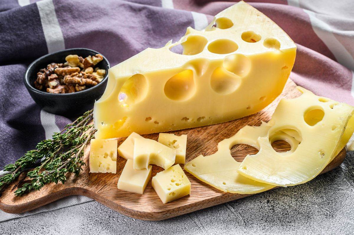 Švicarski sir.jpg