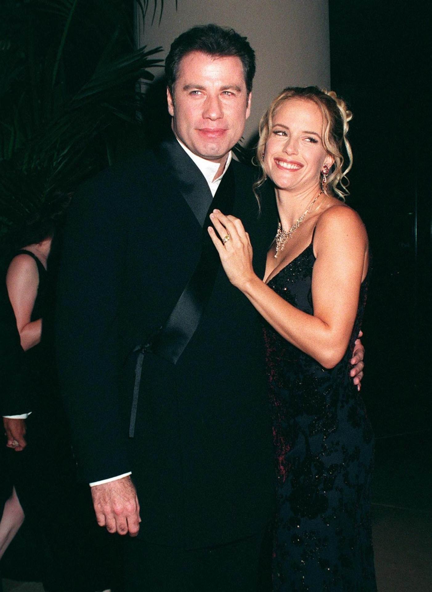 John Travolta i supruga