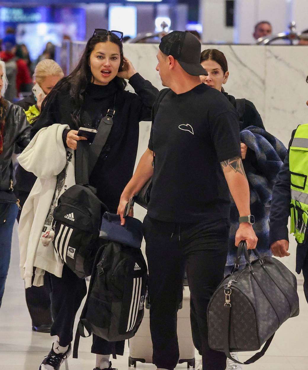 Adriana Lima na aerodromu bez šminke