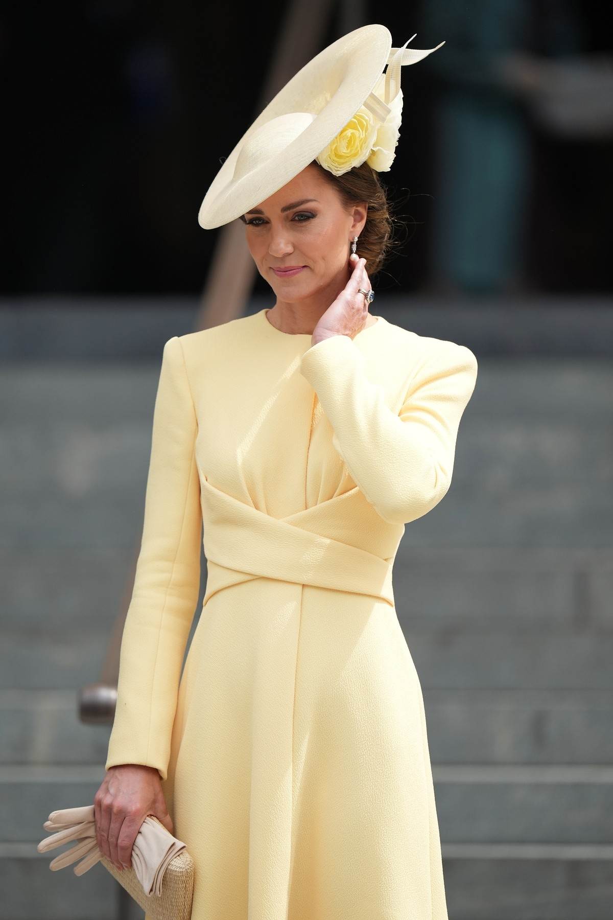 Kate Middleton nosi žuto