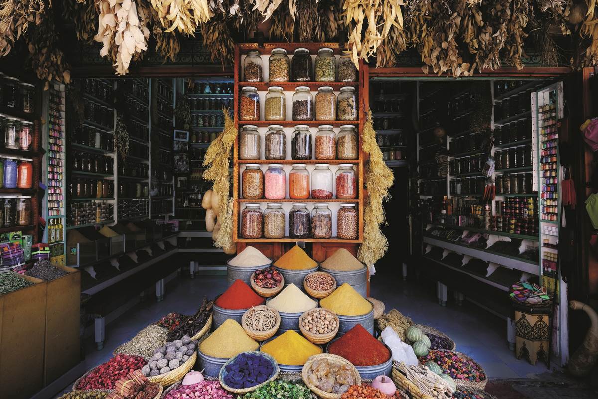 Tržnice u središtu starih gradova Maroka prepune su začina kojima je teško odoljeti, kao i pečene keramike koja može poslužiti kao dio posuđa, ali i kao dekor
