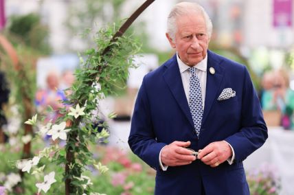Princ Harry sletio u London da bude kraj oca Charlesa