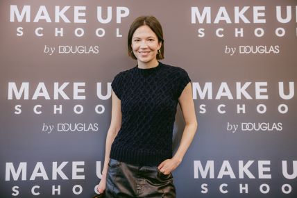 Make up school_Ivana Vukušić.jpg