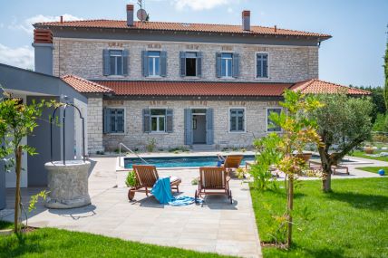 Luxury-Villa-Scvola-Elementare-for-rent-Istria-Croatia-Luva-Villas (7).jpg