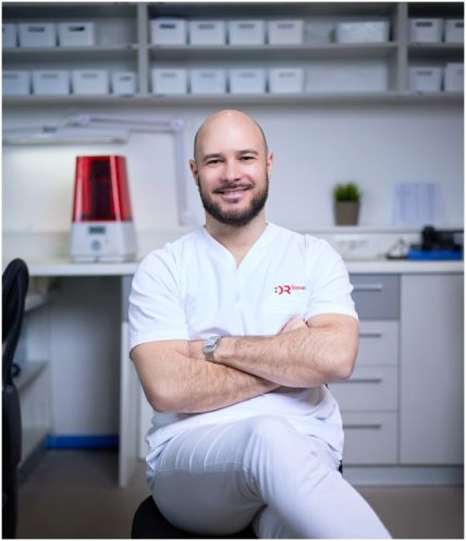 Filip Štimac, dr. med. dent., specijalist oralne kirurgije