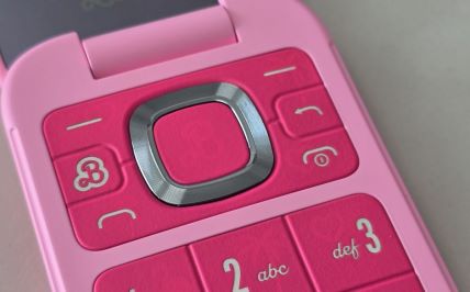 HMD Barbie Phone (1).jpg