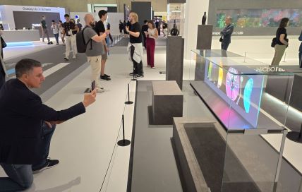 Transparentni MicroLED, Samsung IFA 2024 Berlin (1).jpg