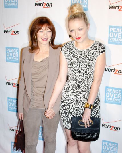 Frances Fisher i Francesca Eastwood