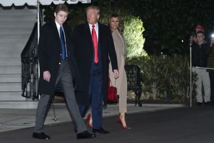 Donald, Melania i Barron Trump