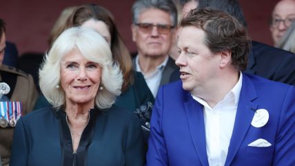 Kraljica Camilla i njezin sin Tom Parker Bowles