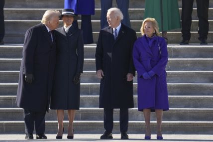 Melania Trump privukla je pažnju svojim outfitom koji je nosila na inauguraciji supruga Donalda