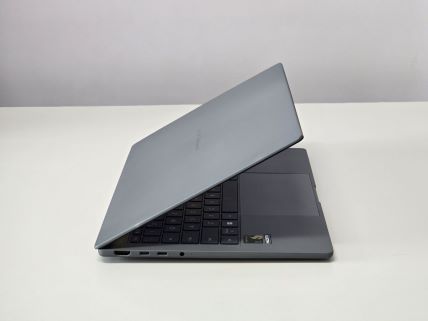 Asus Zenbook A14 (UX3407R) (12).jpg