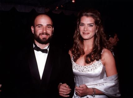 Brooke Shields Andre Agassi.jpg