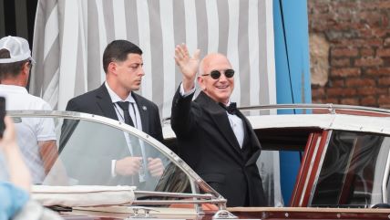 Jeff Bezos.jpg