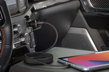 FoundIT 32W Car Charger (2).jpg