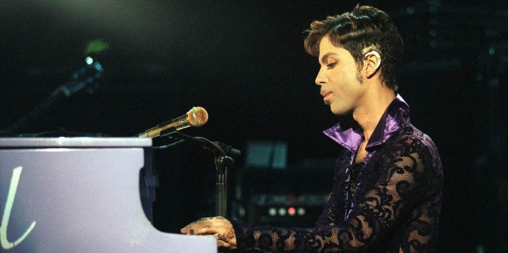 Prince je preminuo 2016. godine
