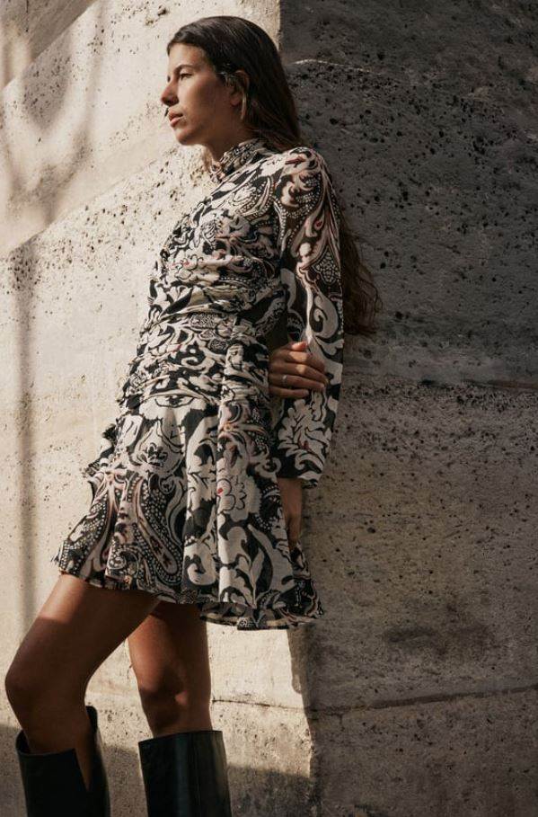 KRATKA HALJINA S UZORKOM I METALIZIRANIM NITIMA, Zara, 39,95 EUR/301,00 KN