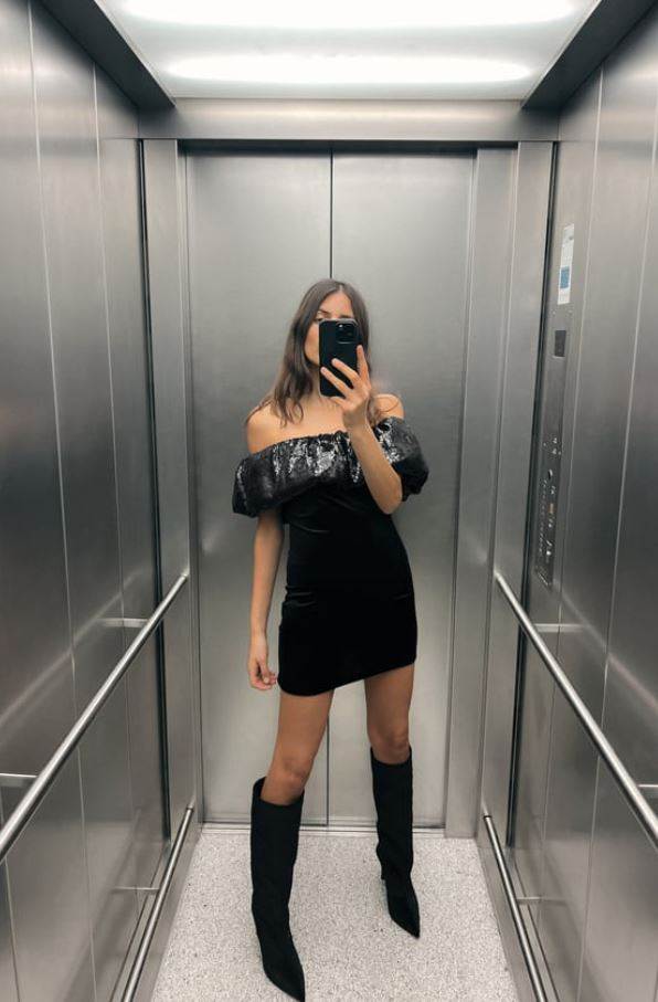 BARŠUNSKA MINI HALJINA S NAŠIVENIM ŠLJOKICAMA, ZARA, 29,95 EUR/ 225,66 KN