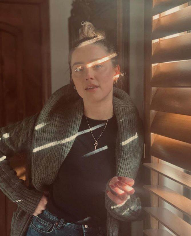 Amber Heard bez šminke