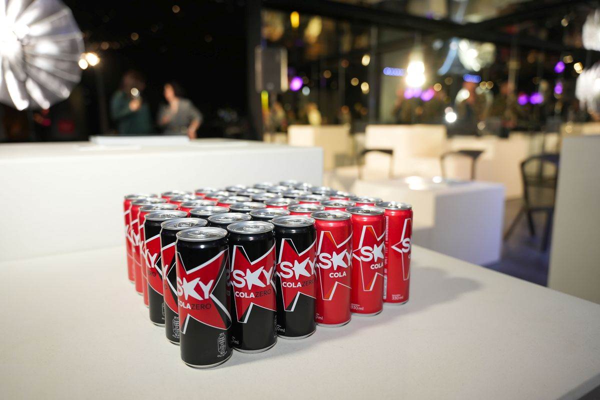 Za osvježenje večeri Sky Cola i Sky Cola Zero.jpg