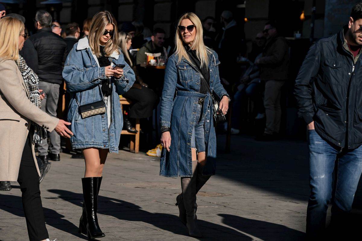 Dama na špici s Balmain torbom i Via Roma čizmama