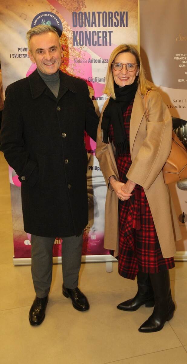 1 Davor Meþtroviå i supruga Senka.jpg