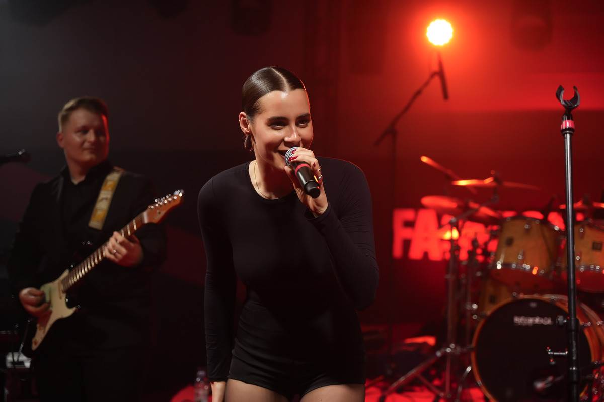 Nika Turković_02.jpg