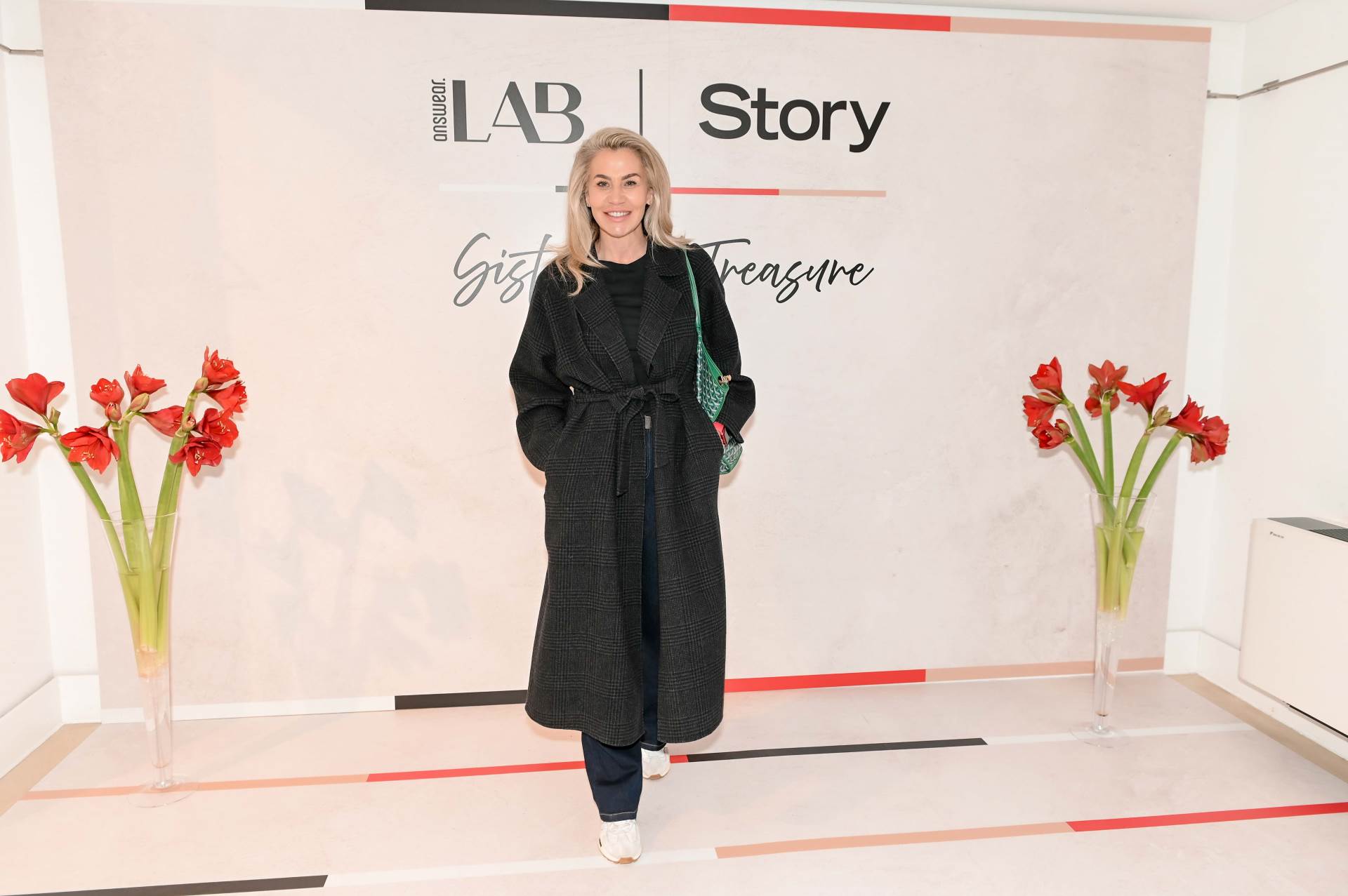 Story x Answer - web__RG (78).JPG