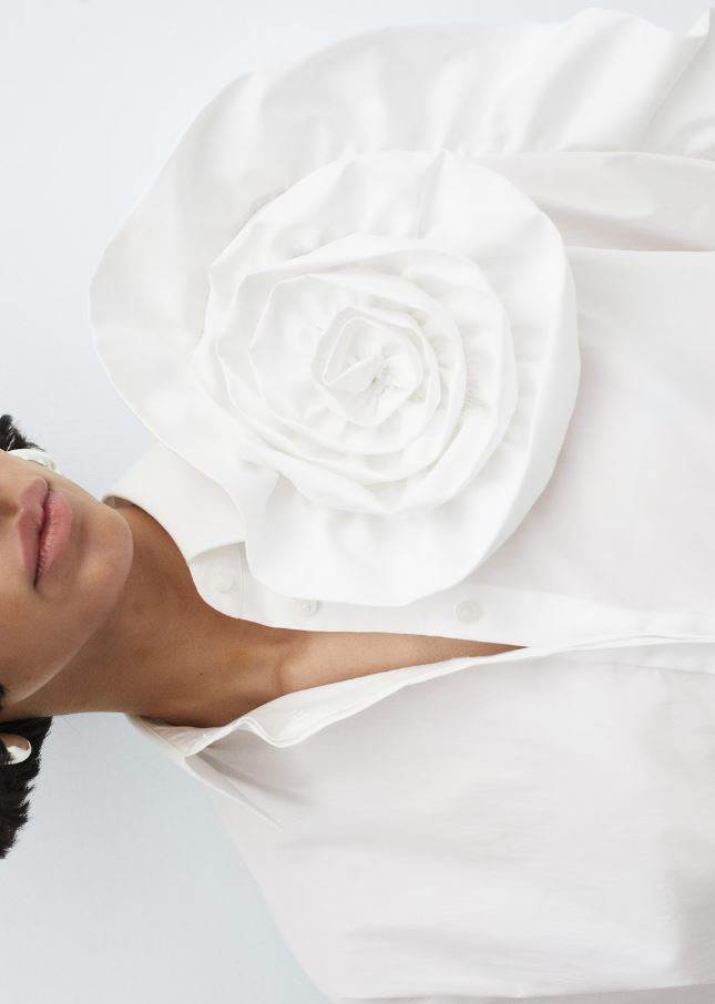 Bijela košulja s cvijetom, Mango, 59,99 EUR