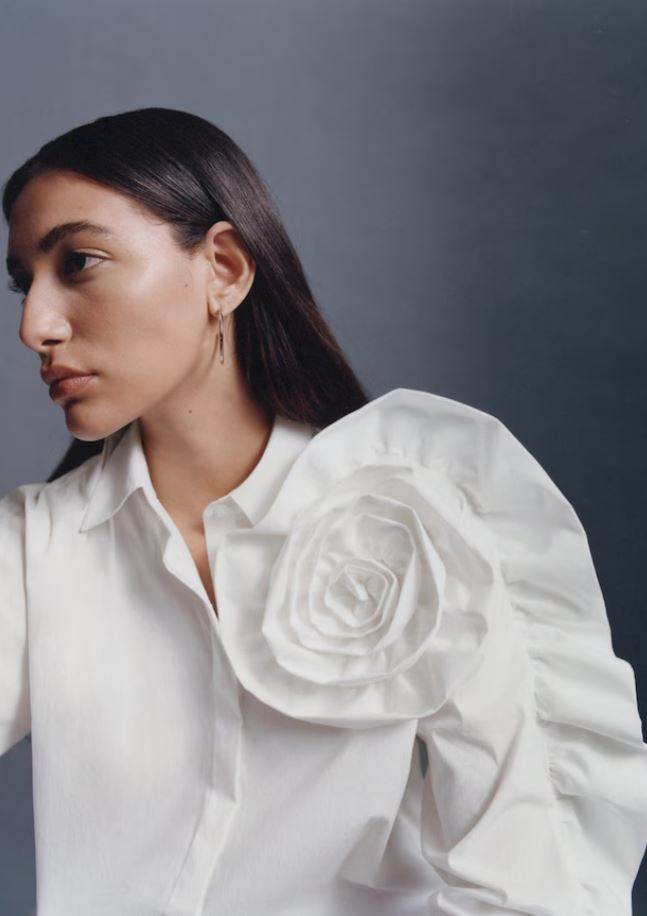 Bijela košulja s cvijetom, Mango, 59,99 EUR