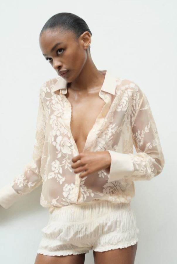 7.KOMBINIRANA POLUPROZIRNA KOŠULJA S BARŠUNOM/ ZARA/ 29,95 EUR