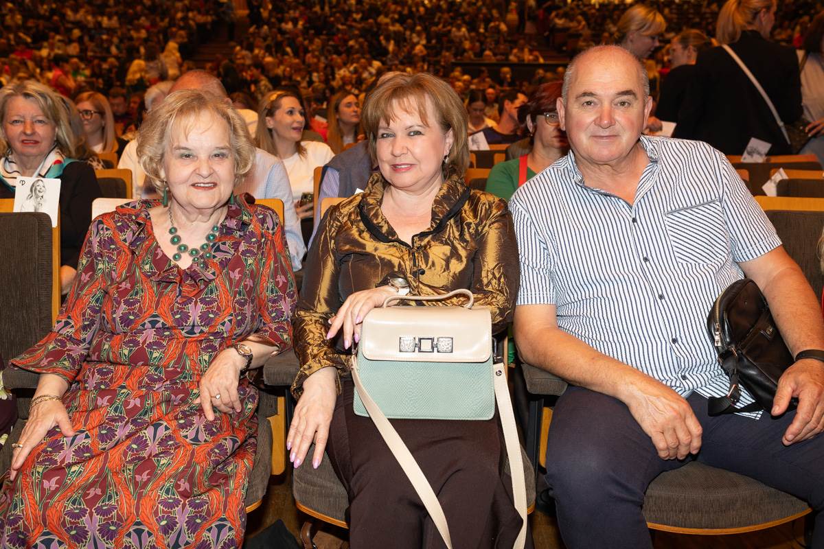 Danijela Martinović iznenadila promjenom frizure