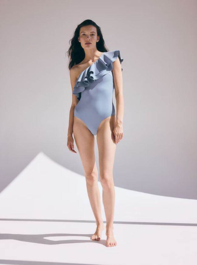 Jednodijelni kupaći kostim/ Reserved/ 29,99 EUR