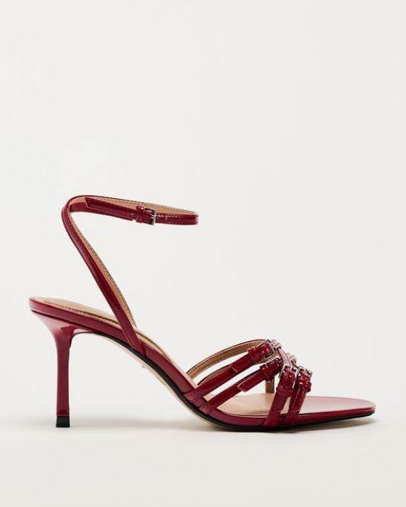 SANDALE S REMENČIĆIMA S POTPETICOM/ ZARA/ 29,95 EUR