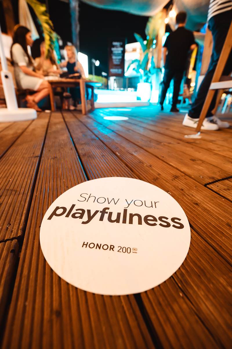 Gosti Story Summer Partyja isprobali novi HONOR 200 Pro sa spektakularnom portretnom kamerom
