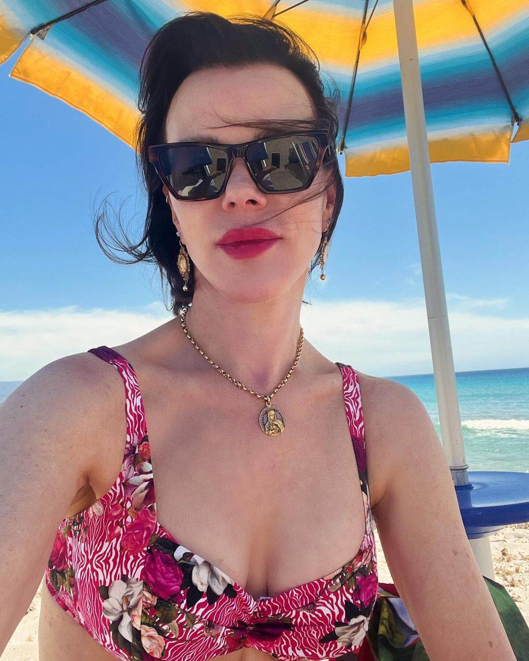 Debi Mazar